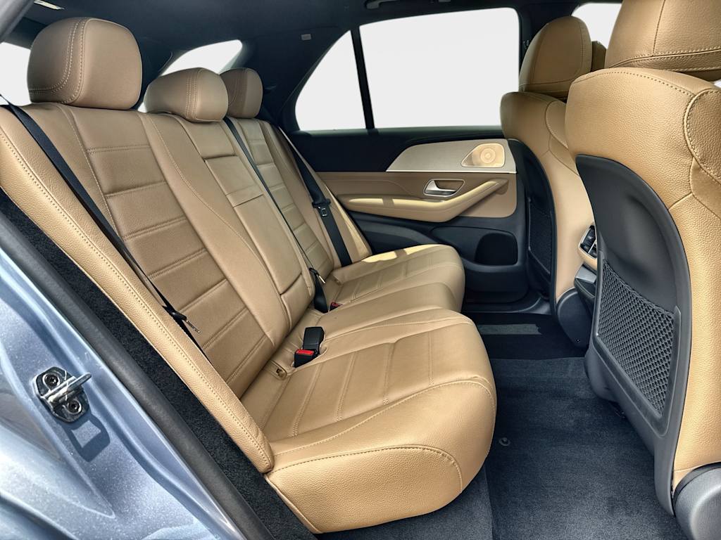 Thumbnail: 2026 Mercedes-Benz GLE - 26