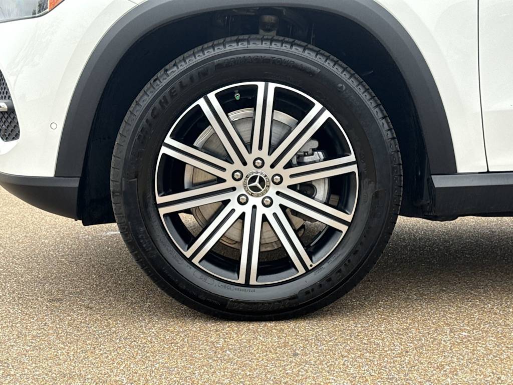 Thumbnail: 2026 Mercedes-Benz GLE - 8