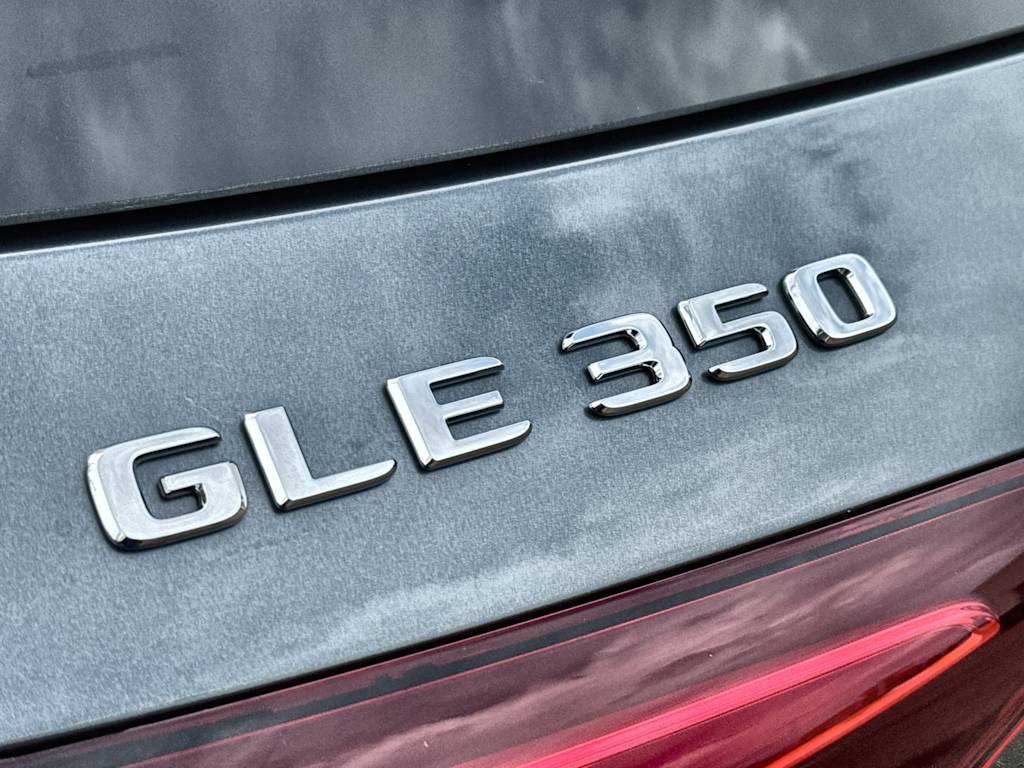 Thumbnail: 2026 Mercedes-Benz GLE - 7