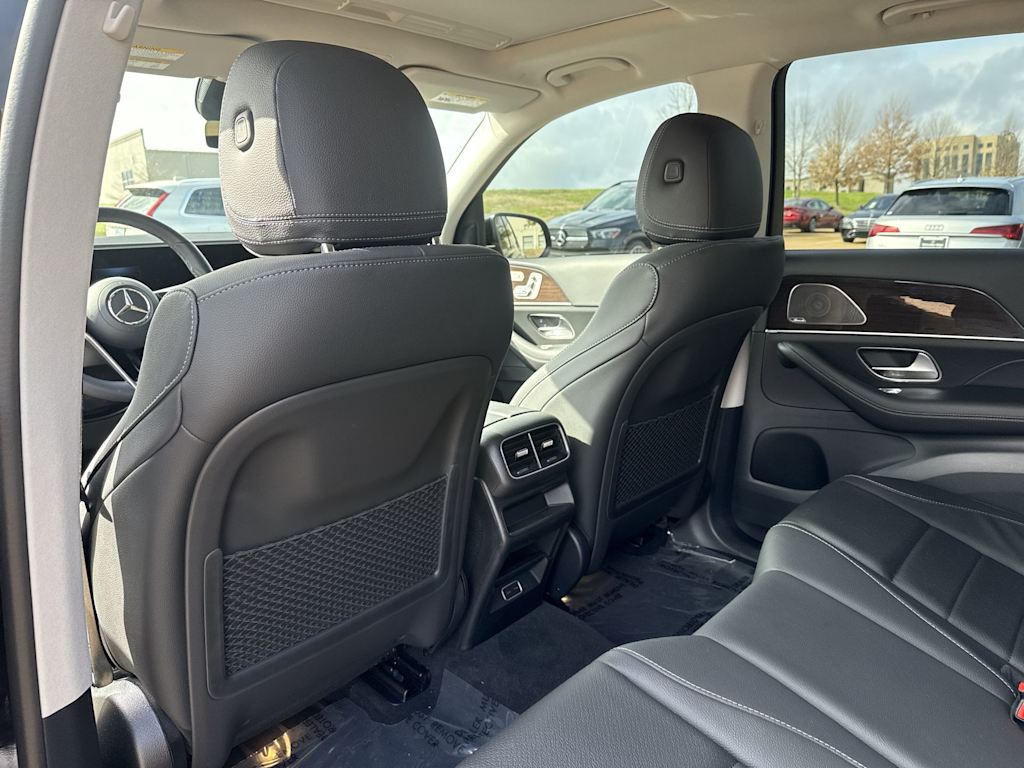 Thumbnail: 2026 Mercedes-Benz GLE - 13