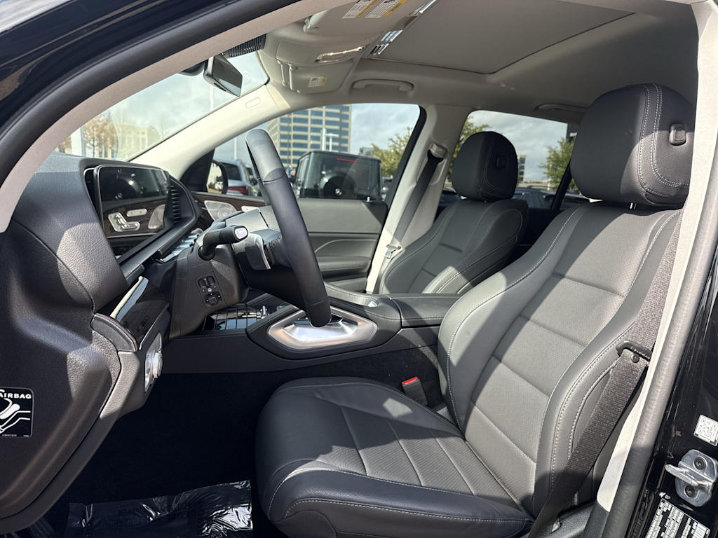 Thumbnail: 2026 Mercedes-Benz GLE - 12