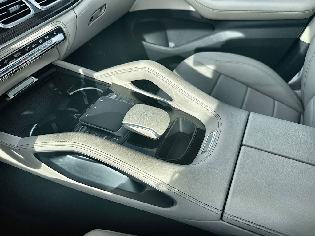 Thumbnail: 2026 Mercedes-Benz GLE - 15