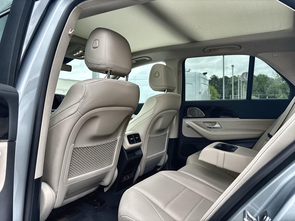 Thumbnail: 2026 Mercedes-Benz GLE - 24