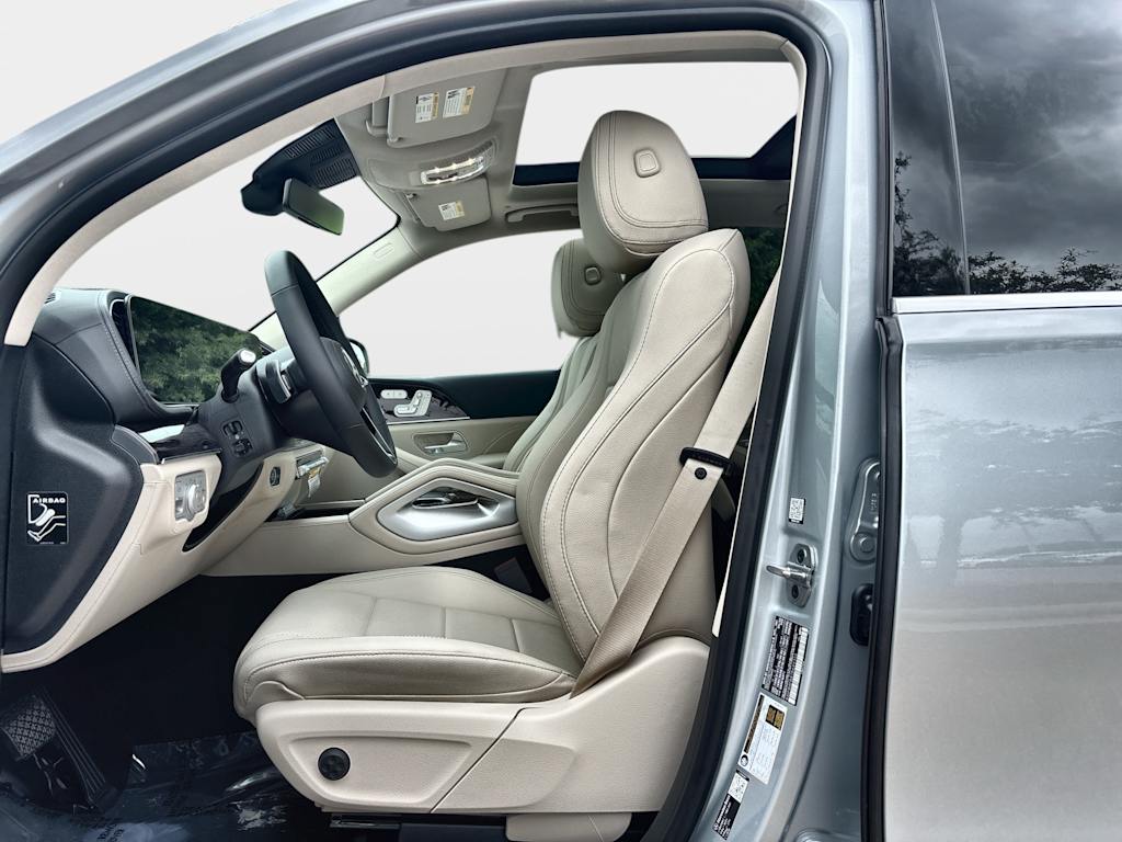 Thumbnail: 2026 Mercedes-Benz GLE - 12