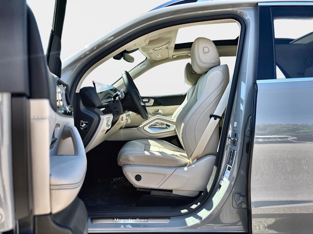 Thumbnail: 2026 Mercedes-Benz GLE - 10