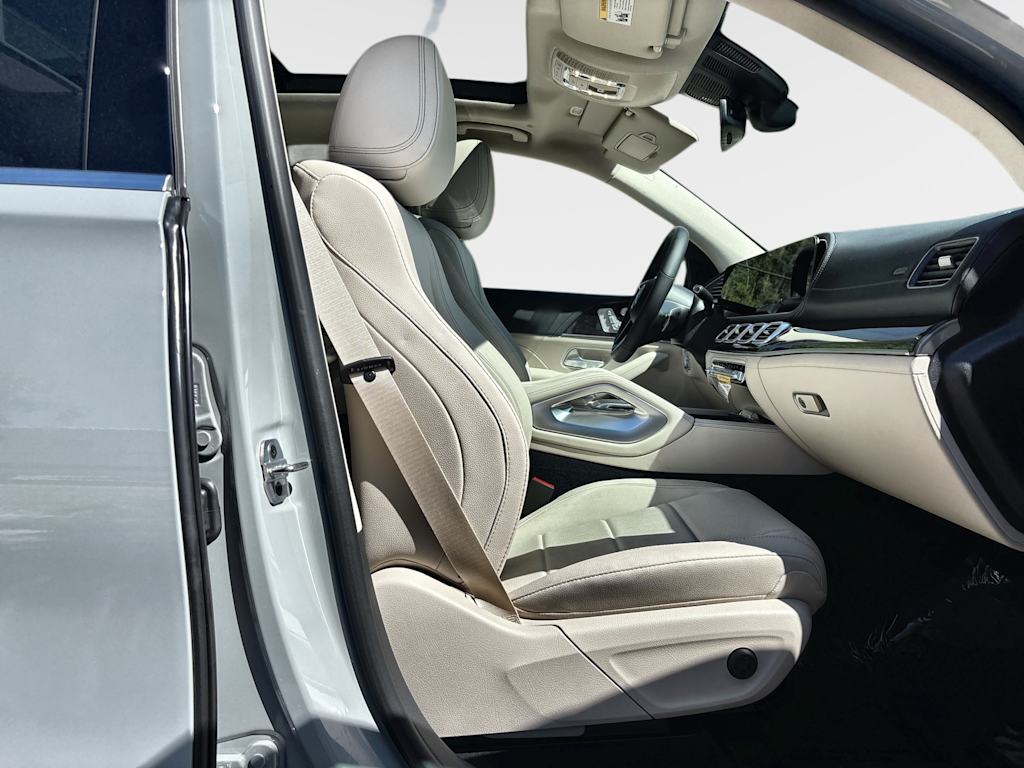 Thumbnail: 2026 Mercedes-Benz GLE - 19