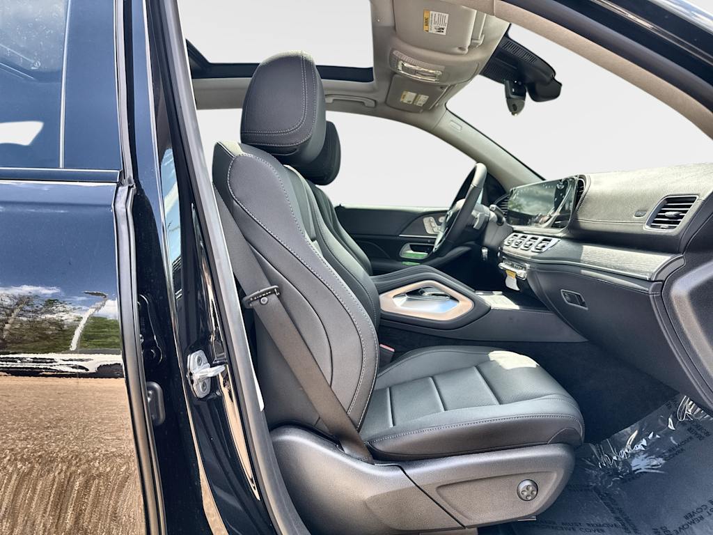 Thumbnail: 2026 Mercedes-Benz GLE - 11
