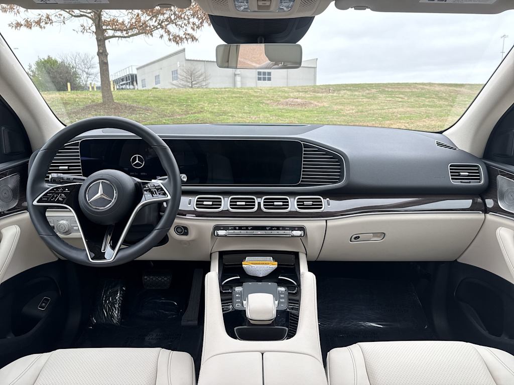 Thumbnail: 2026 Mercedes-Benz GLE - 2