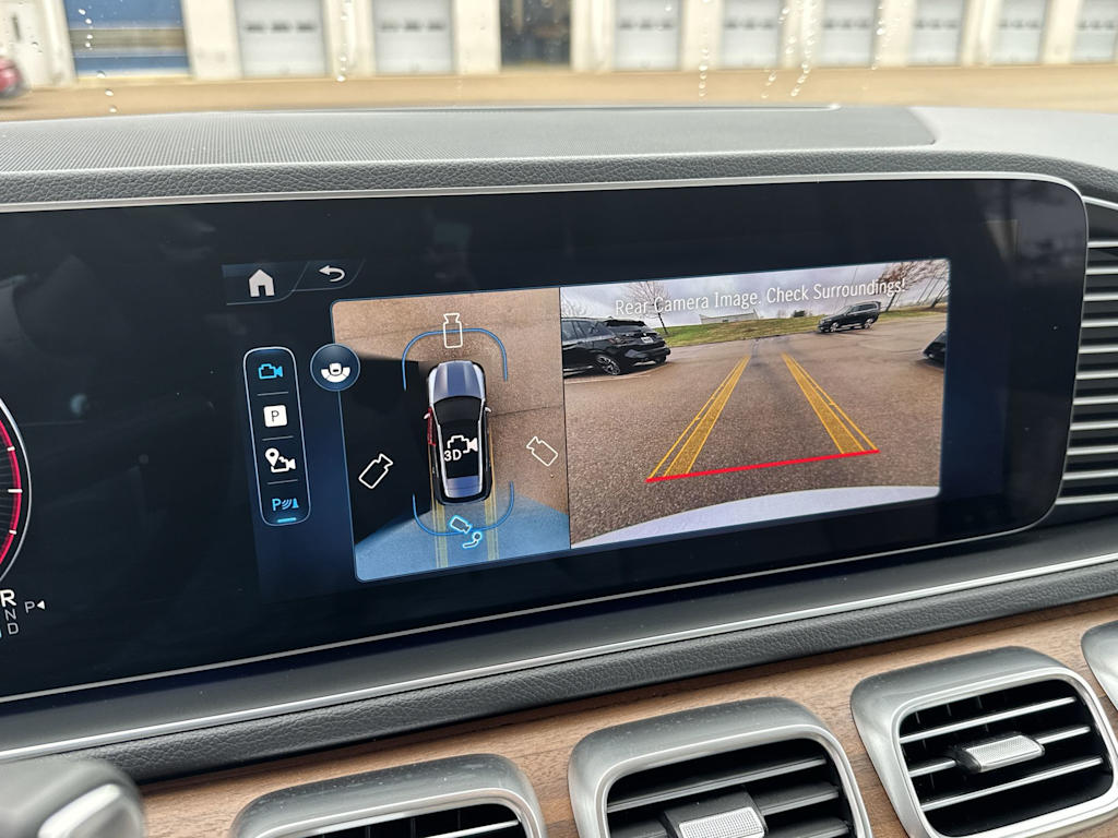 Thumbnail: 2026 Mercedes-Benz GLE - 14