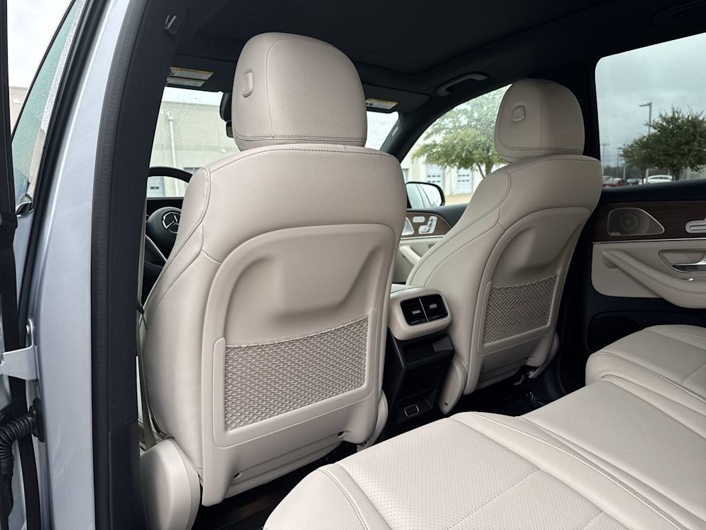 Thumbnail: 2026 Mercedes-Benz GLE - 13