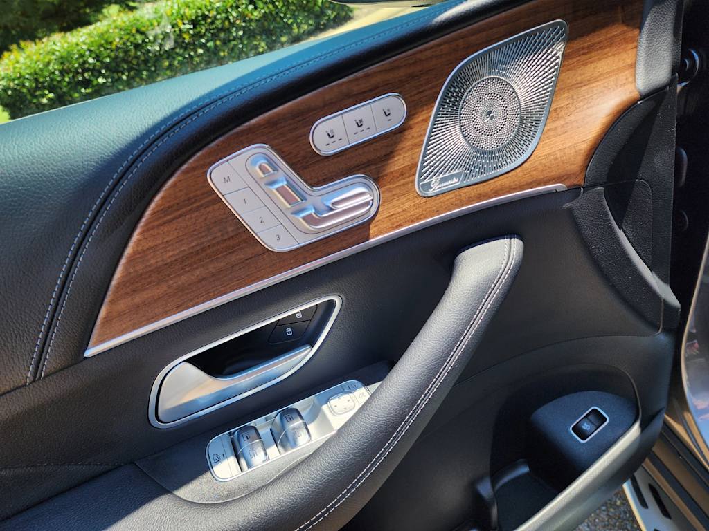 Thumbnail: 2025 Mercedes-Benz GLE - 21