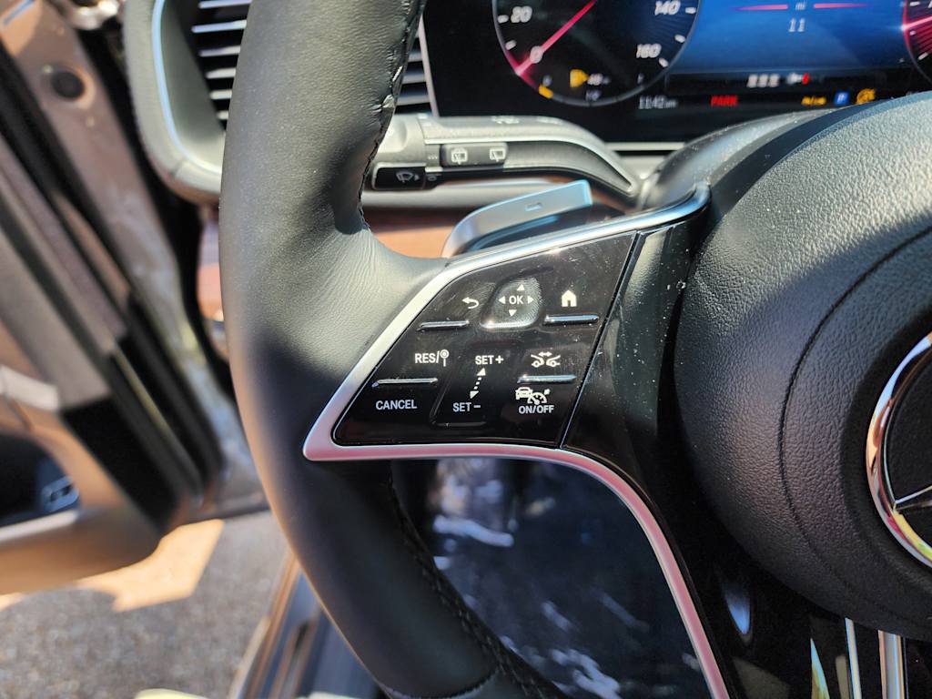 Thumbnail: 2025 Mercedes-Benz GLE - 23