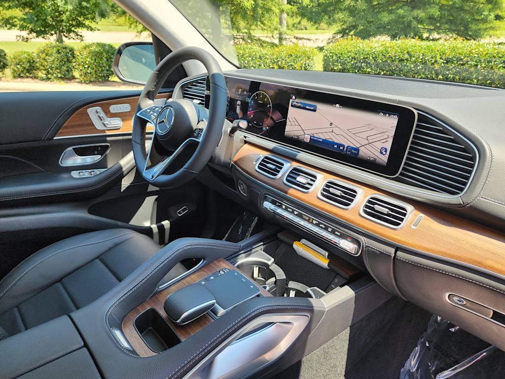 Thumbnail: 2025 Mercedes-Benz GLE - 11