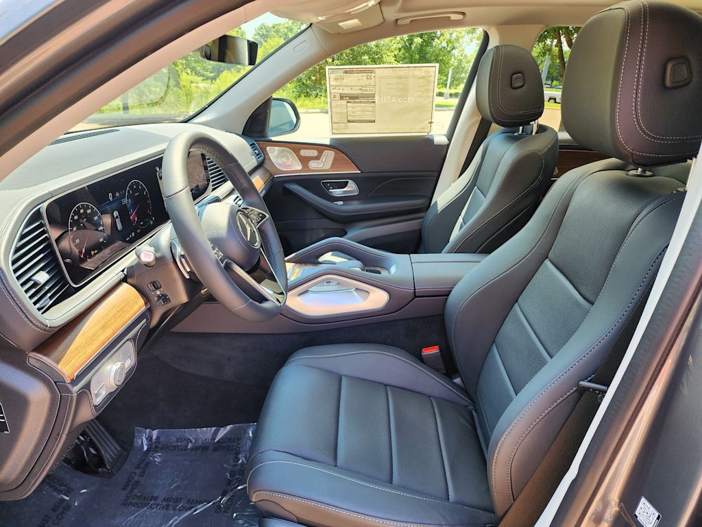 Thumbnail: 2025 Mercedes-Benz GLE - 7