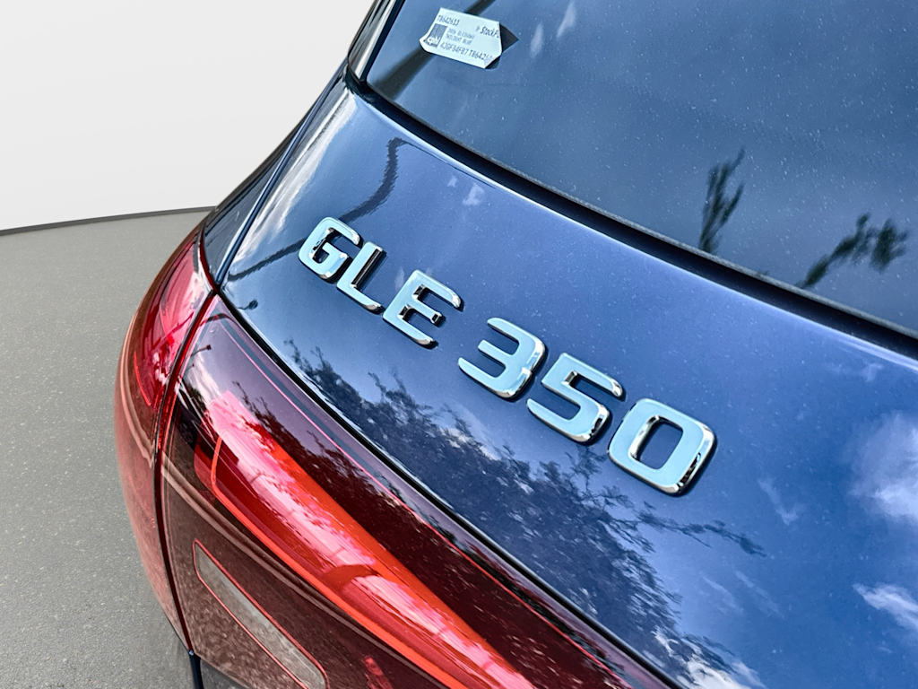Thumbnail: 2026 Mercedes-Benz GLE - 6