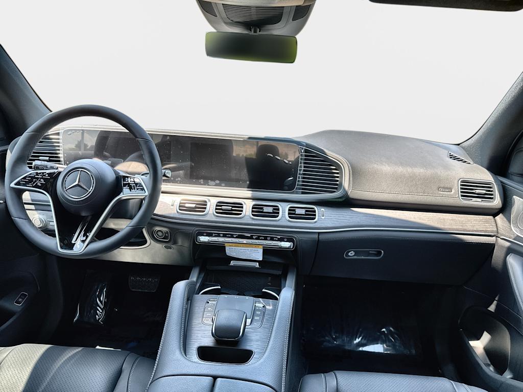 Thumbnail: 2026 Mercedes-Benz GLE - 2