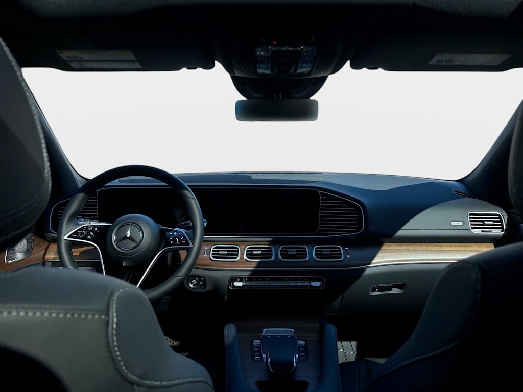 Thumbnail: 2026 Mercedes-Benz GLE - 2