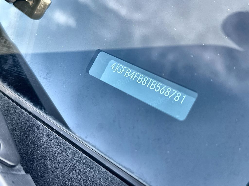 Thumbnail: 2026 Mercedes-Benz GLE - 27