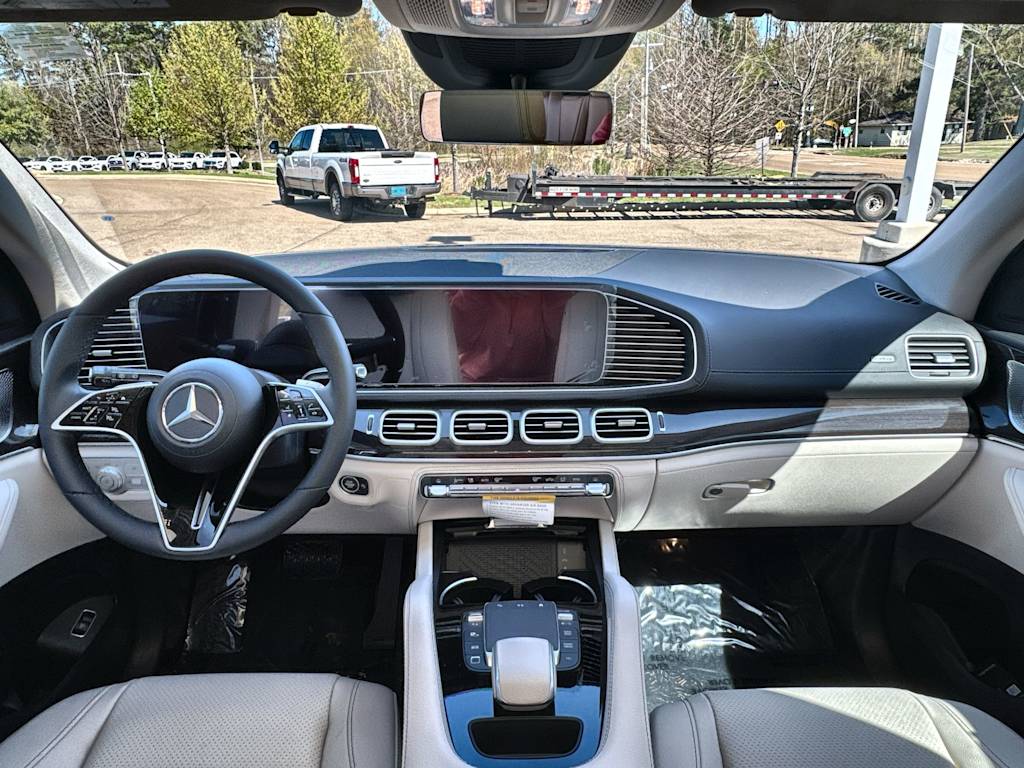 Thumbnail: 2026 Mercedes-Benz GLE - 2