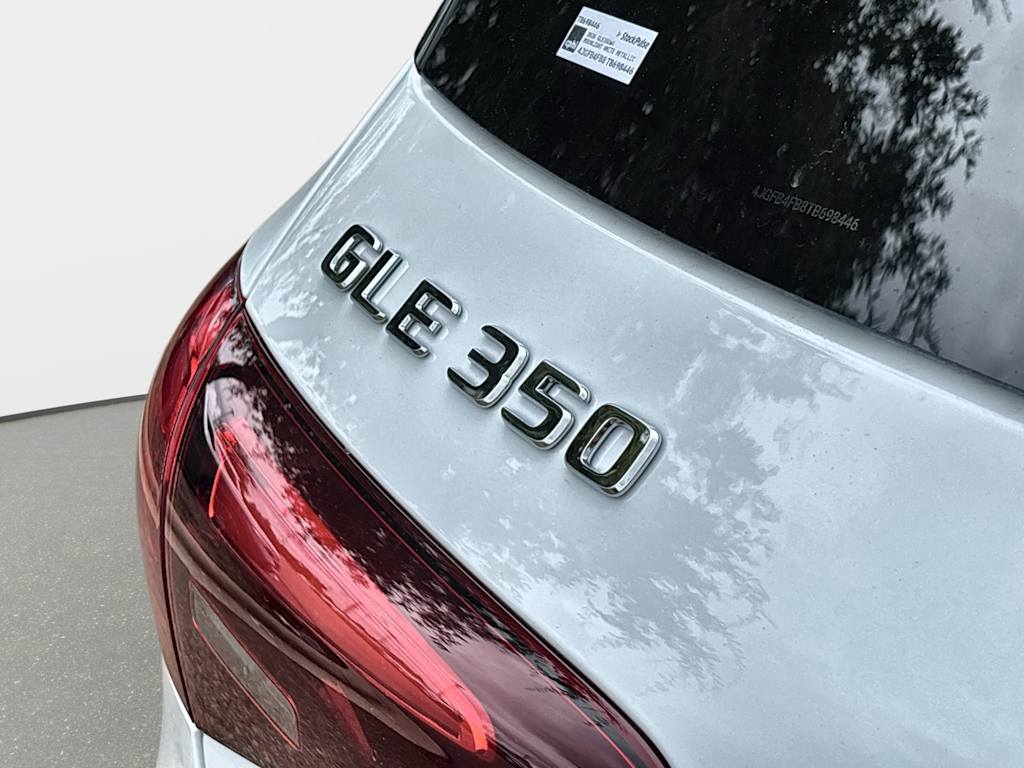 Thumbnail: 2026 Mercedes-Benz GLE - 7