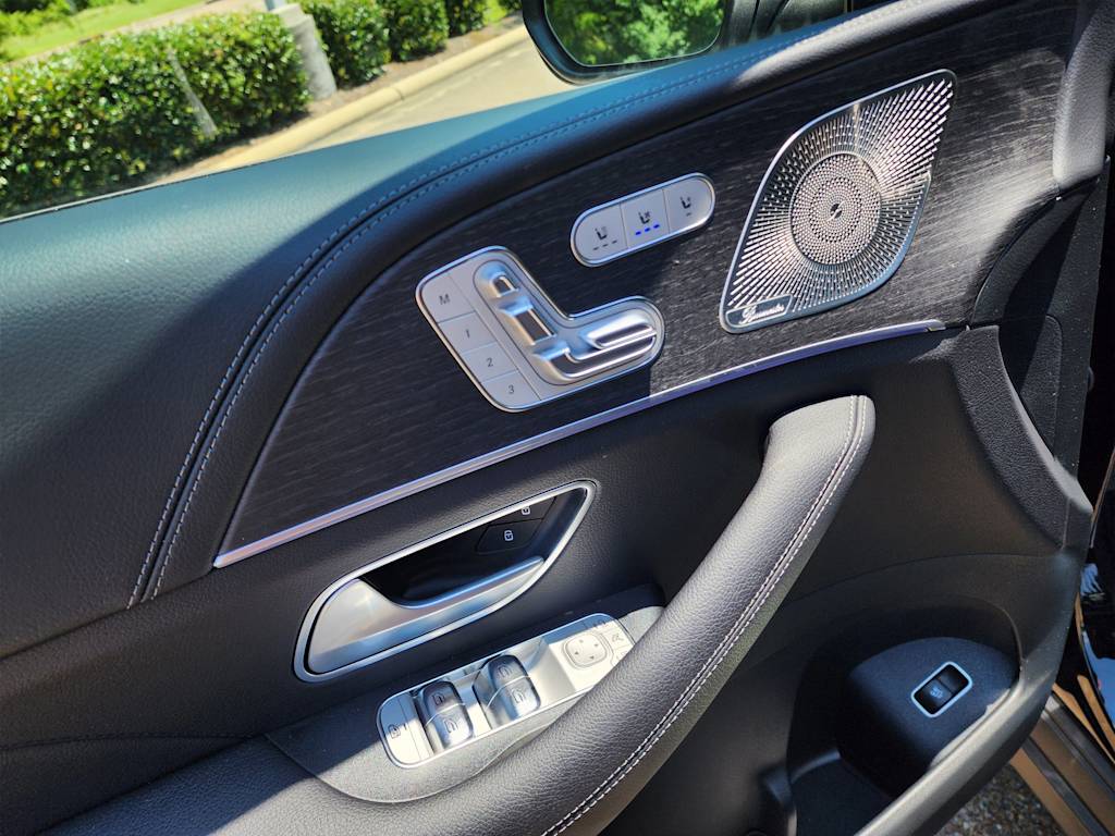 Thumbnail: 2025 Mercedes-Benz GLE - 20