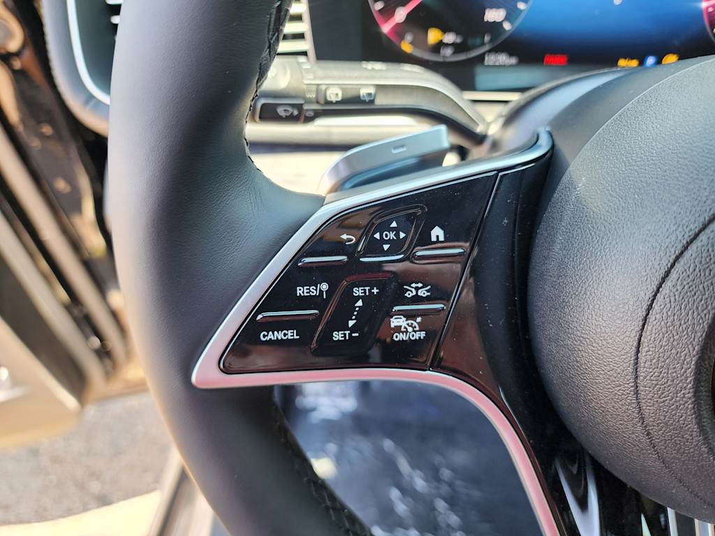 Thumbnail: 2025 Mercedes-Benz GLE - 22