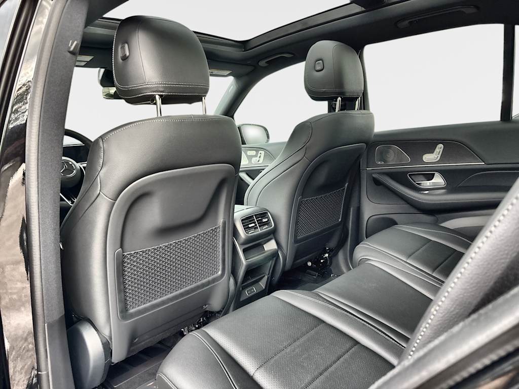 Thumbnail: 2026 Mercedes-Benz GLE - 24