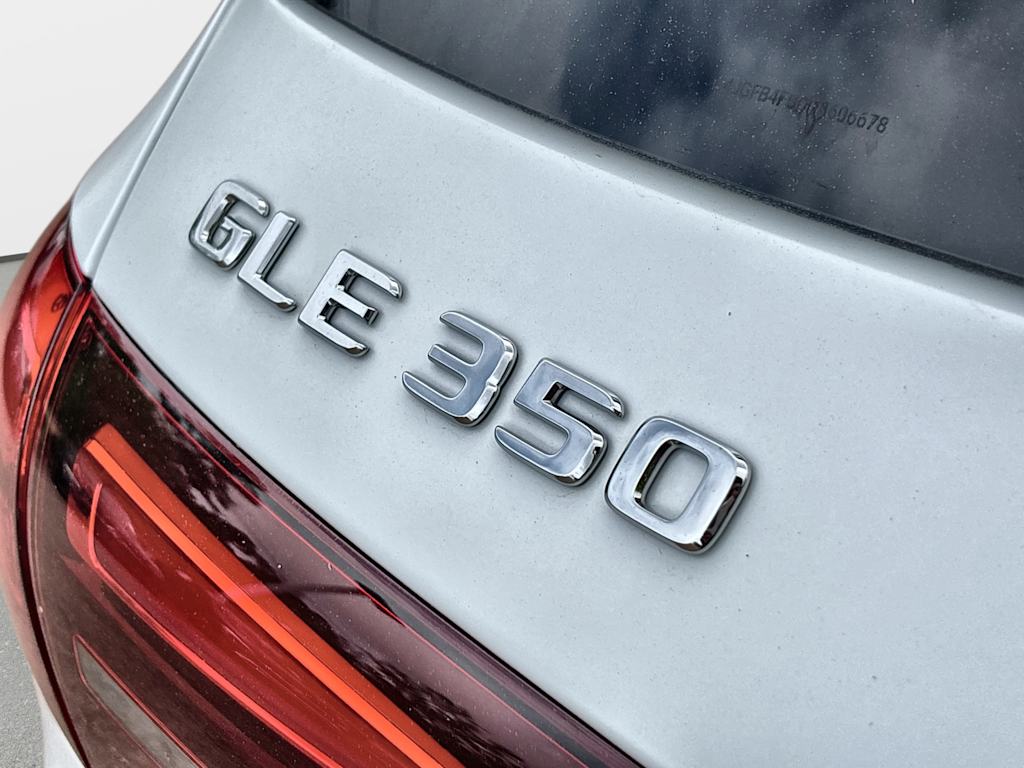 Thumbnail: 2026 Mercedes-Benz GLE - 7
