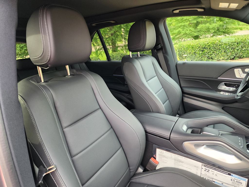 Thumbnail: 2025 Mercedes-Benz GLE - 25