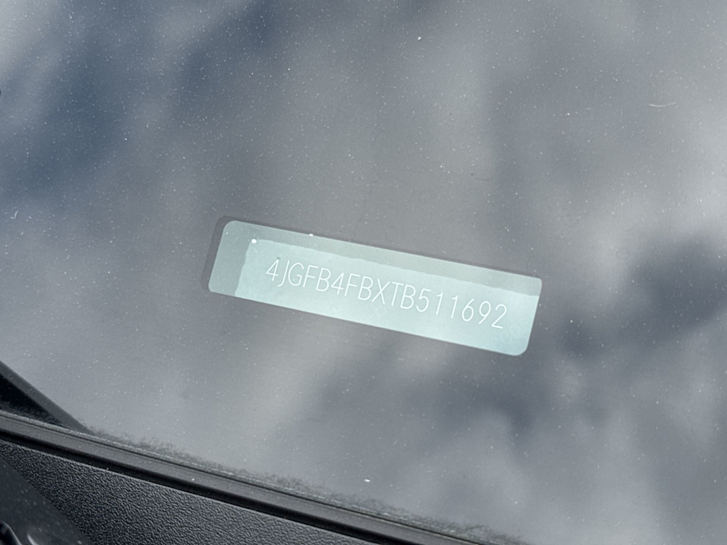 Thumbnail: 2026 Mercedes-Benz GLE - 19