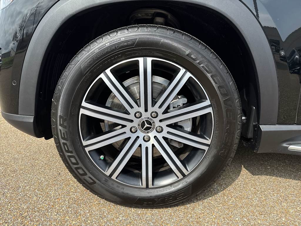 Thumbnail: 2026 Mercedes-Benz GLE - 8