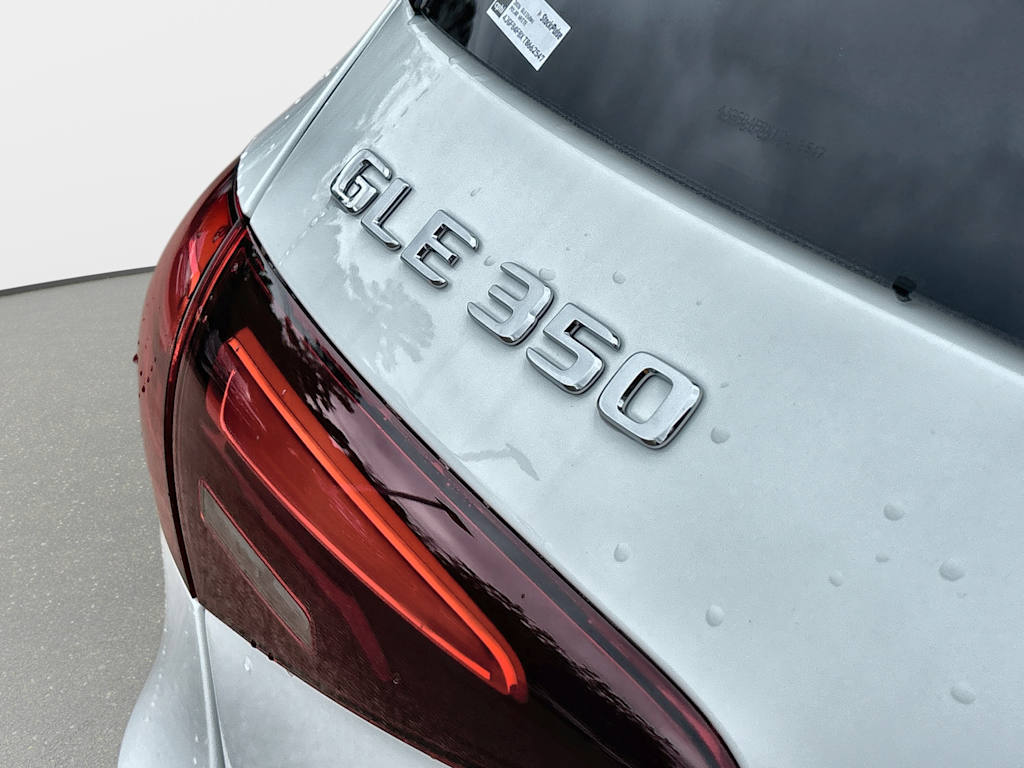 Thumbnail: 2026 Mercedes-Benz GLE - 7