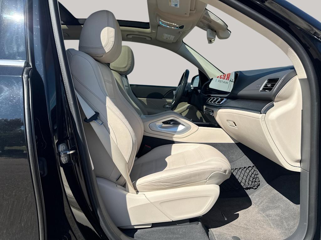 Thumbnail: 2020 Mercedes-Benz GLE - 24