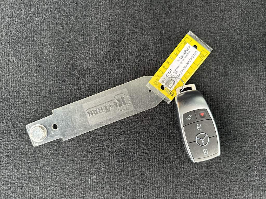 Thumbnail: 2021 Mercedes-Benz GLE - 18