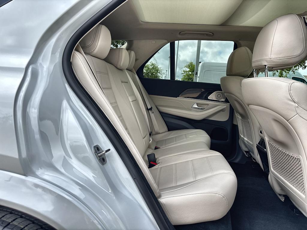 Thumbnail: 2026 Mercedes-Benz GLE - 26