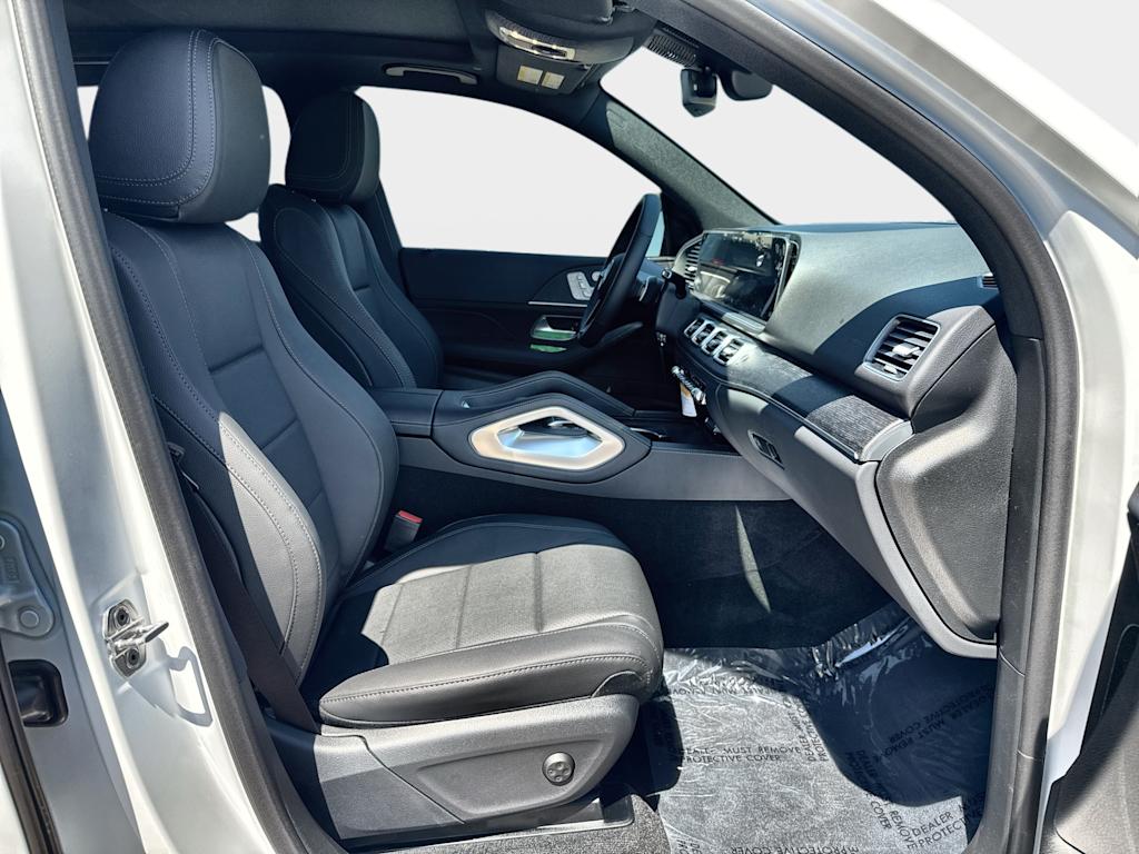 Thumbnail: 2026 Mercedes-Benz GLE - 22