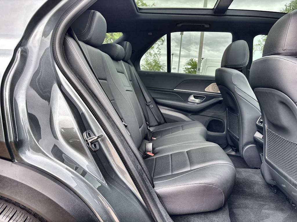 Thumbnail: 2025 Mercedes-Benz GLE - 25