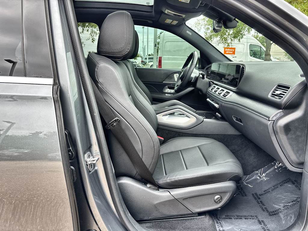 Thumbnail: 2025 Mercedes-Benz GLE - 20