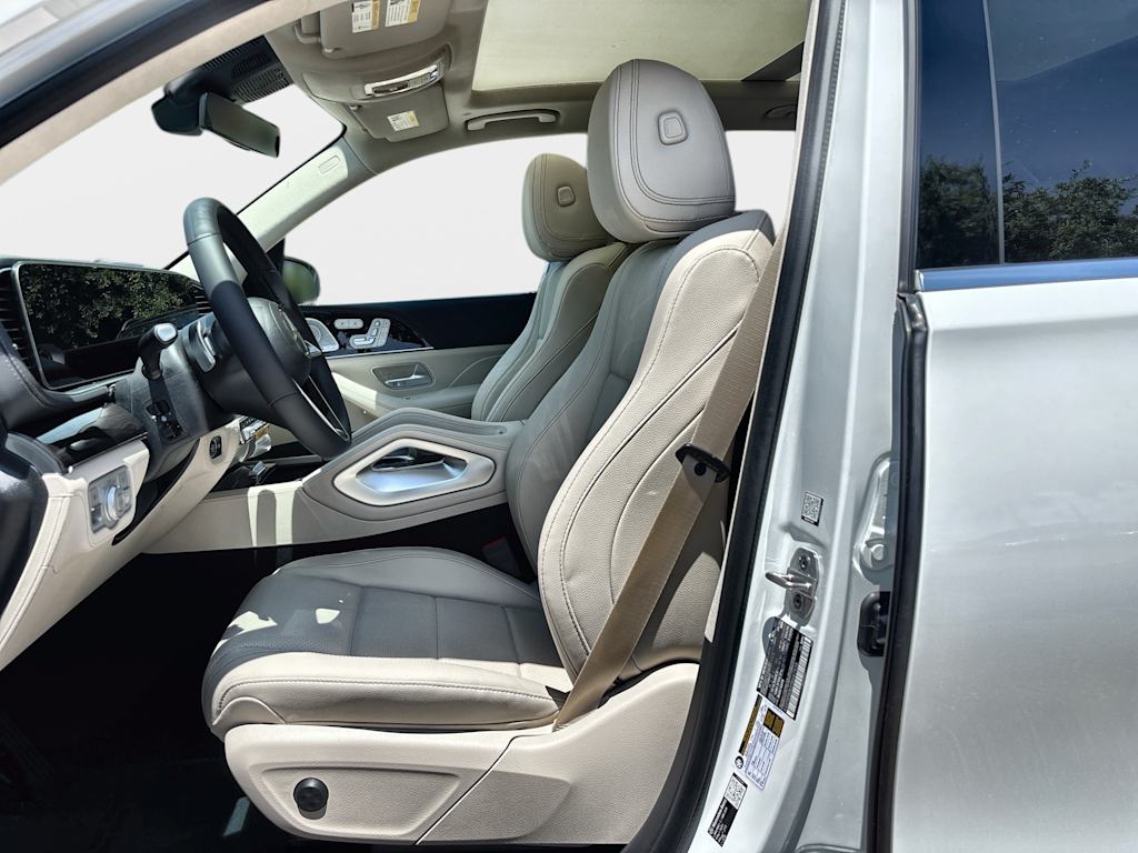 Thumbnail: 2026 Mercedes-Benz GLE - 12