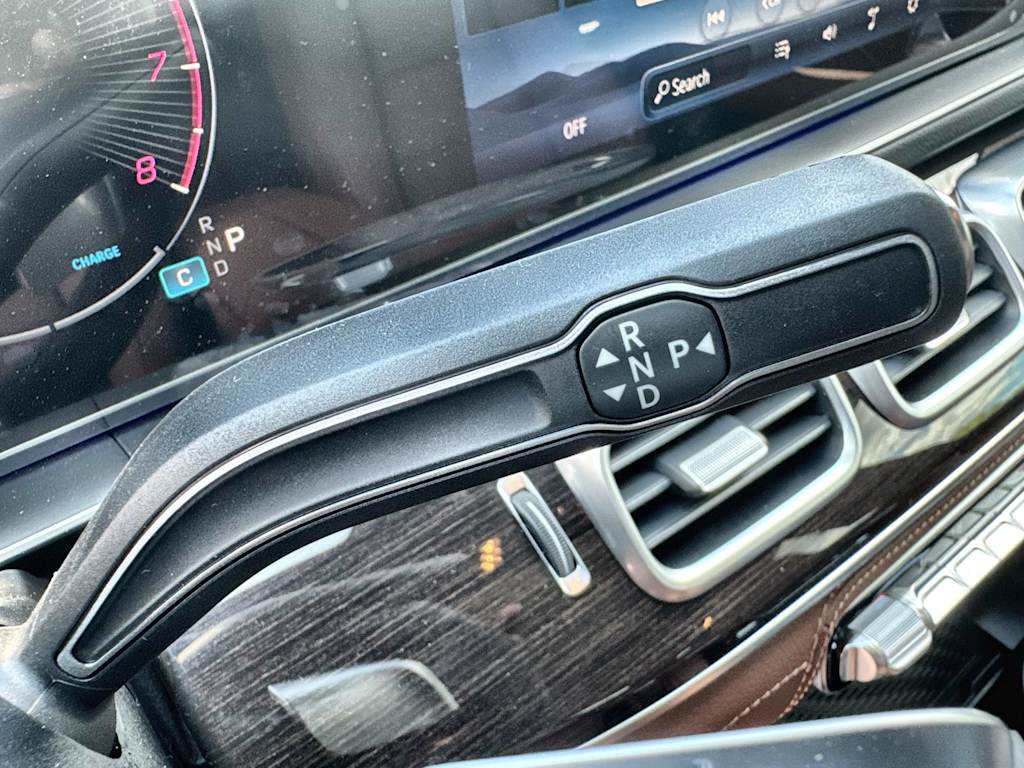 Thumbnail: 2026 Mercedes-Benz GLE - 26