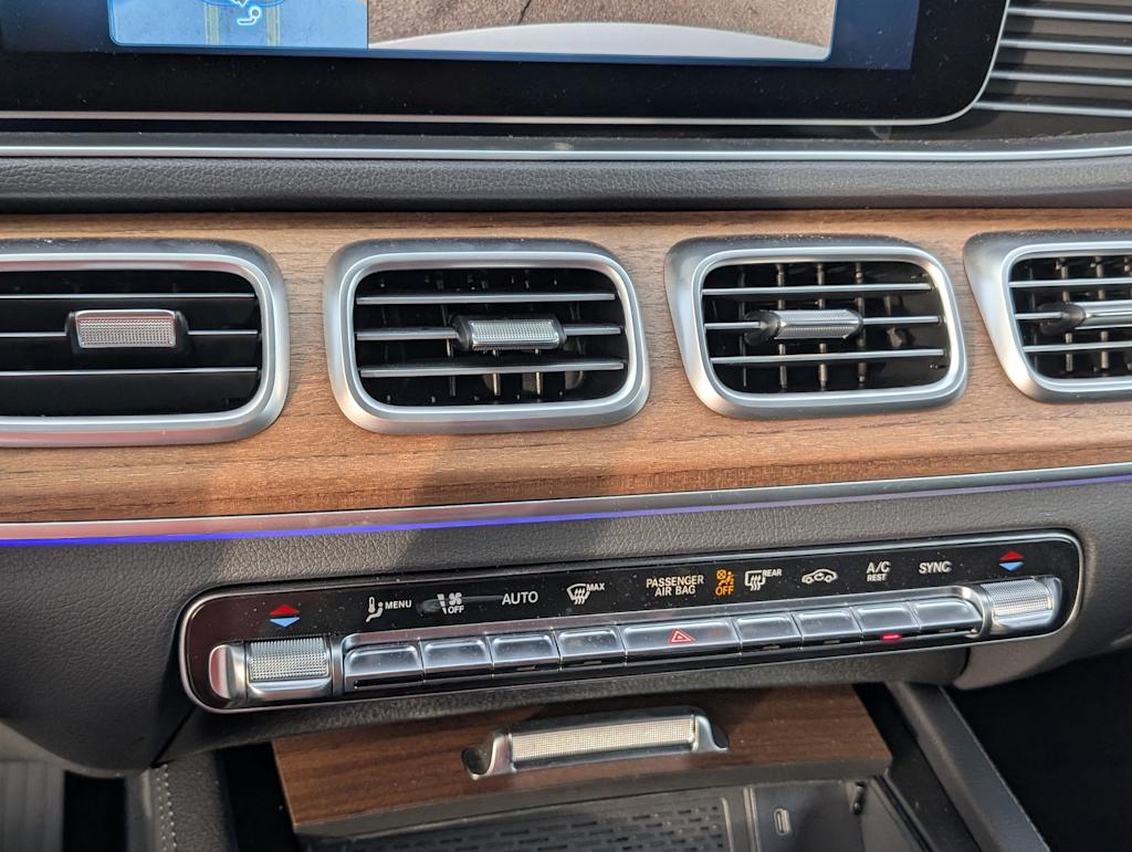 Thumbnail: 2025 Mercedes-Benz GLE - 23