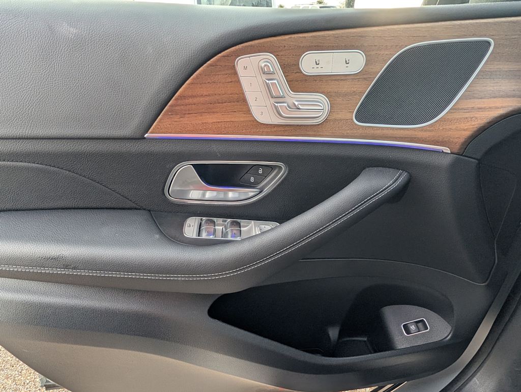 Thumbnail: 2025 Mercedes-Benz GLE - 24