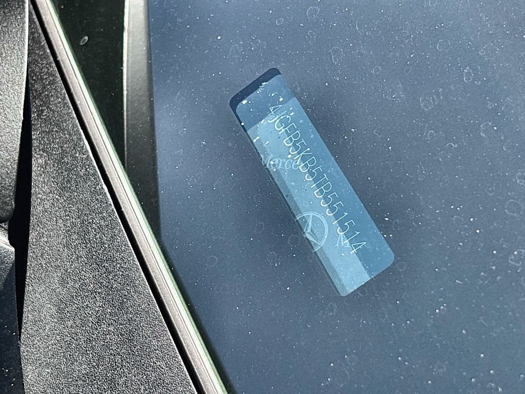 Thumbnail: 2026 Mercedes-Benz GLE - 18