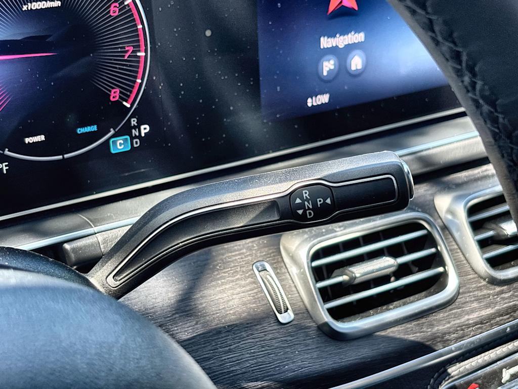 Thumbnail: 2026 Mercedes-Benz GLE - 26