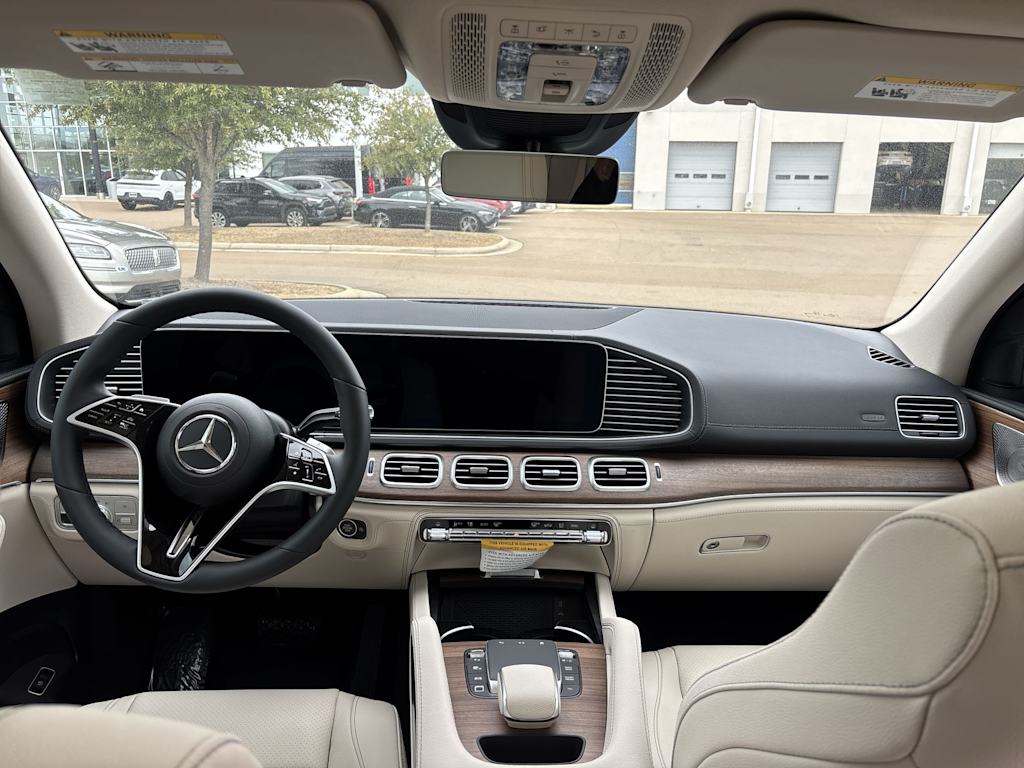 Thumbnail: 2026 Mercedes-Benz GLE - 2