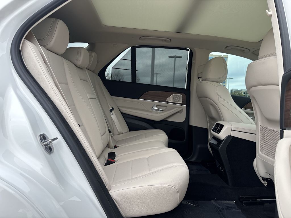 Thumbnail: 2026 Mercedes-Benz GLE - 23