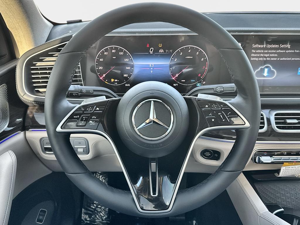 Thumbnail: 2026 Mercedes-Benz GLE - 10