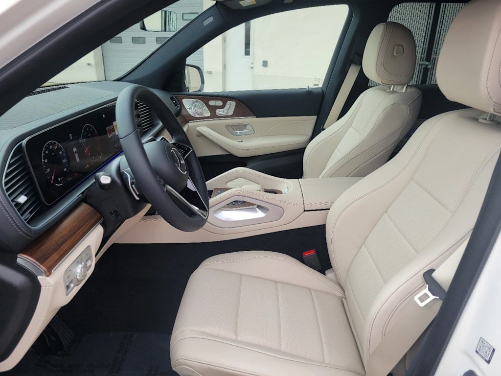 Thumbnail: 2025 Mercedes-Benz GLE - 7