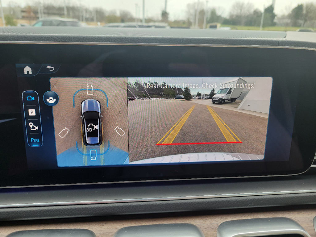 Thumbnail: 2025 Mercedes-Benz GLE - 17