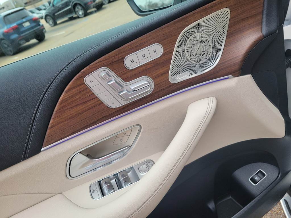 Thumbnail: 2025 Mercedes-Benz GLE - 20